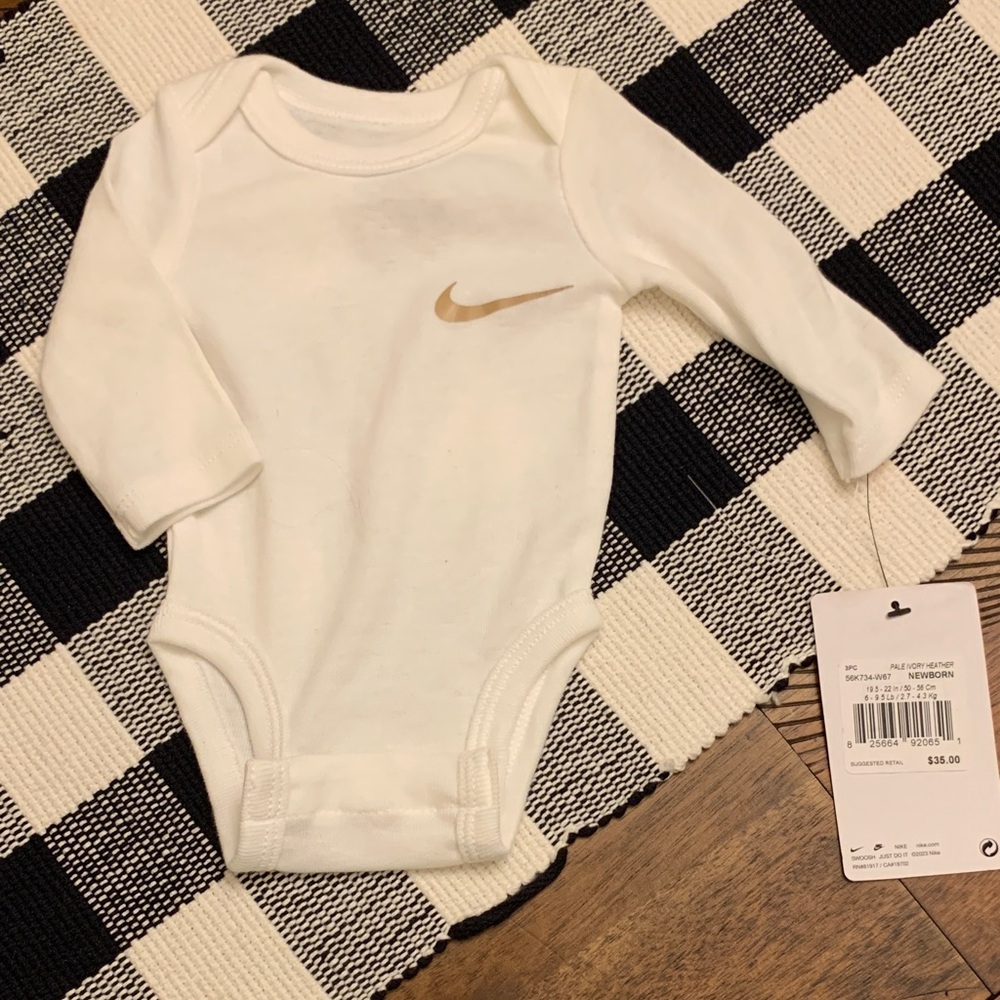NWT Nike newborn onsie